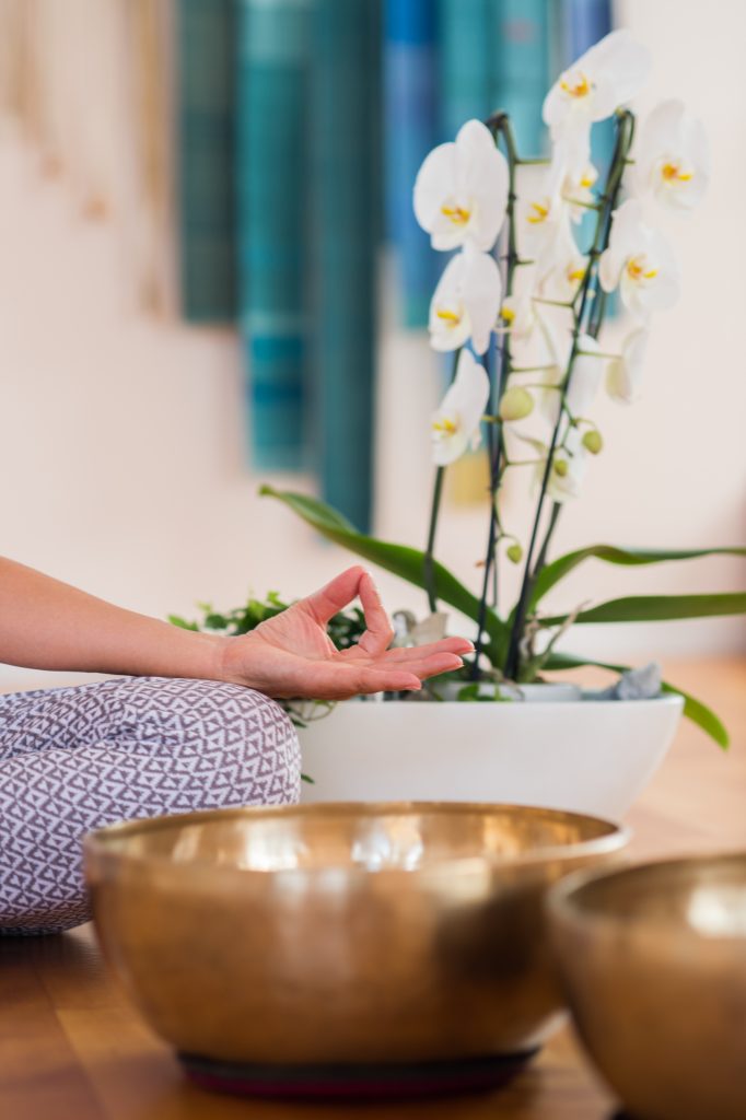 Bild: Verena Näpflin derraum Horw Meditaion Klangschalen